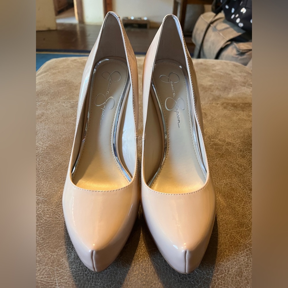 Jessica Simpson size 9.5